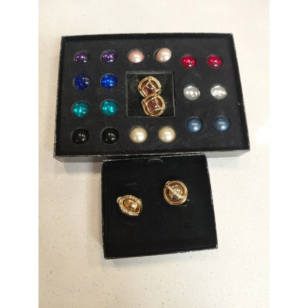 Joan Rivers Classic Collection  2 pairs CLIP Earrings with 11 Changeable Colors\